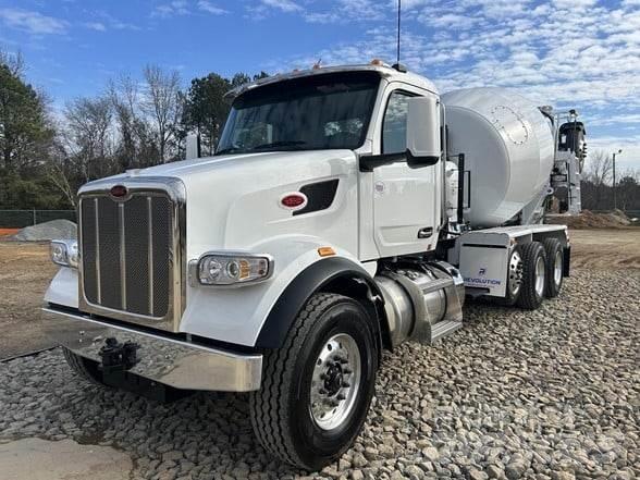 Peterbilt 567 Sonstige Baumaschinen