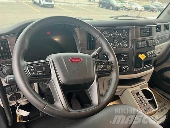 Peterbilt 567 Kipper