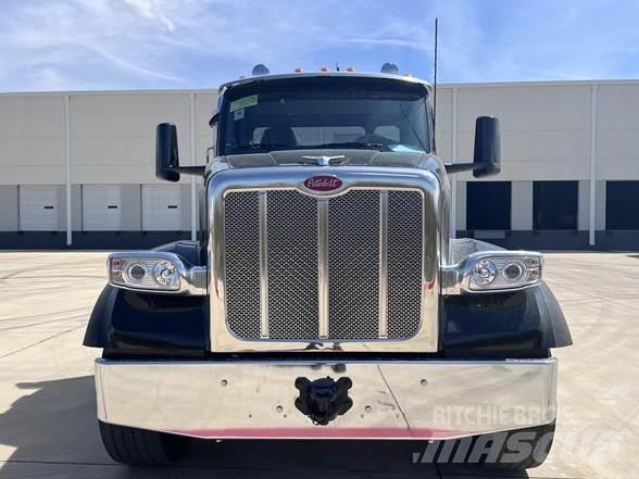 Peterbilt 567 Kipper