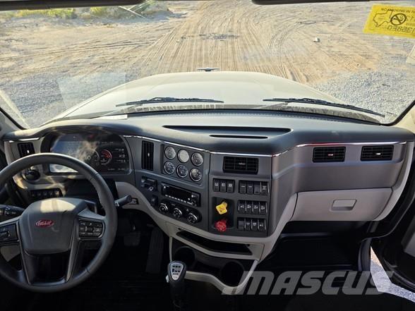 Peterbilt 567 Sattelzugmaschinen