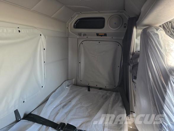 Peterbilt 567 Sattelzugmaschinen