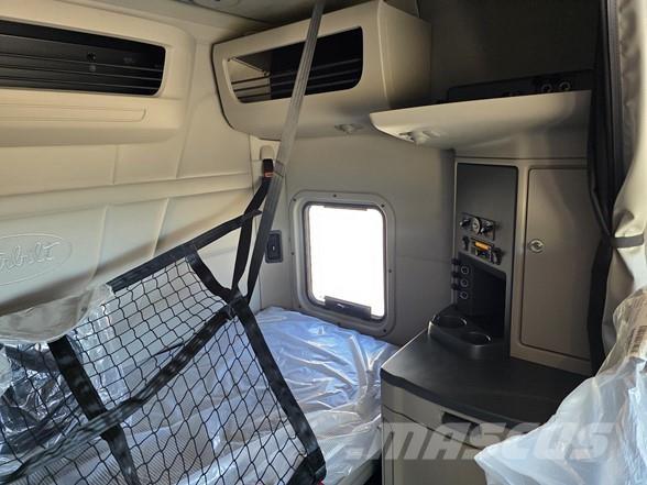 Peterbilt 567 Sattelzugmaschinen