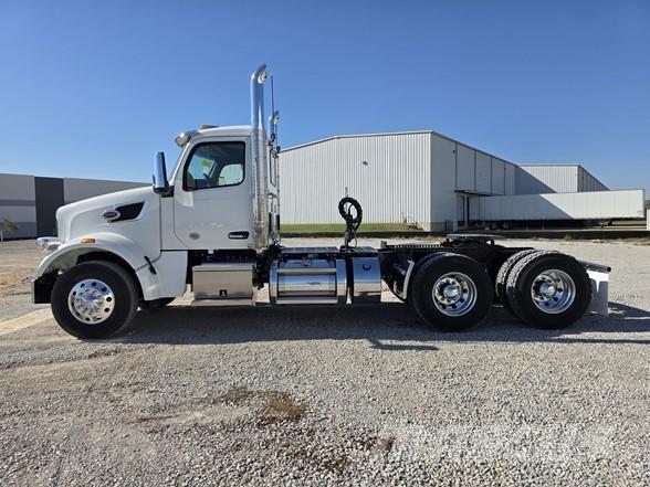 Peterbilt 567 Sattelzugmaschinen