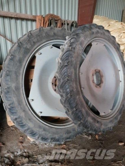  - - - 270/95R48 Reifen