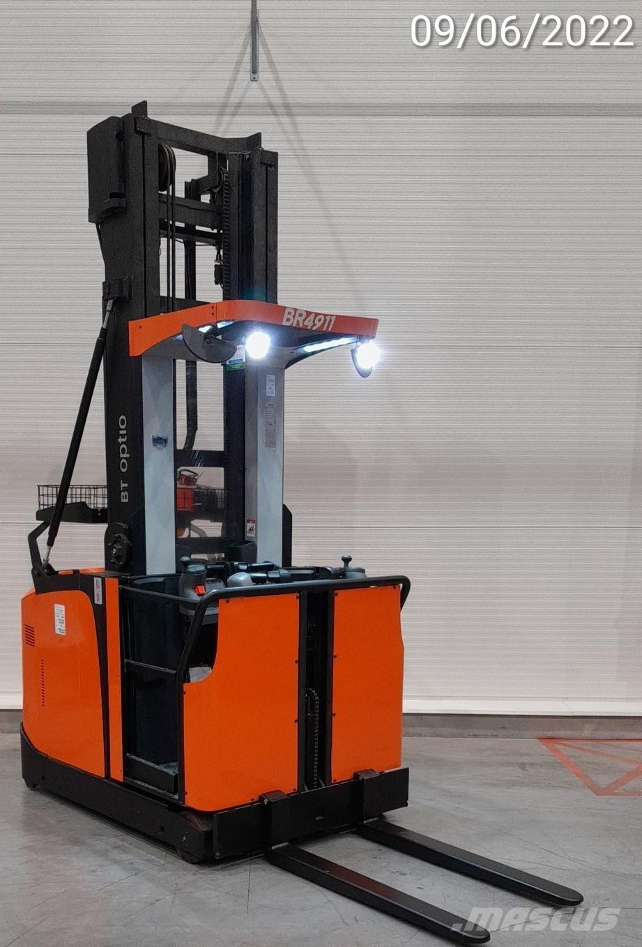 BT OME100H Hochhub-Kommissionierer