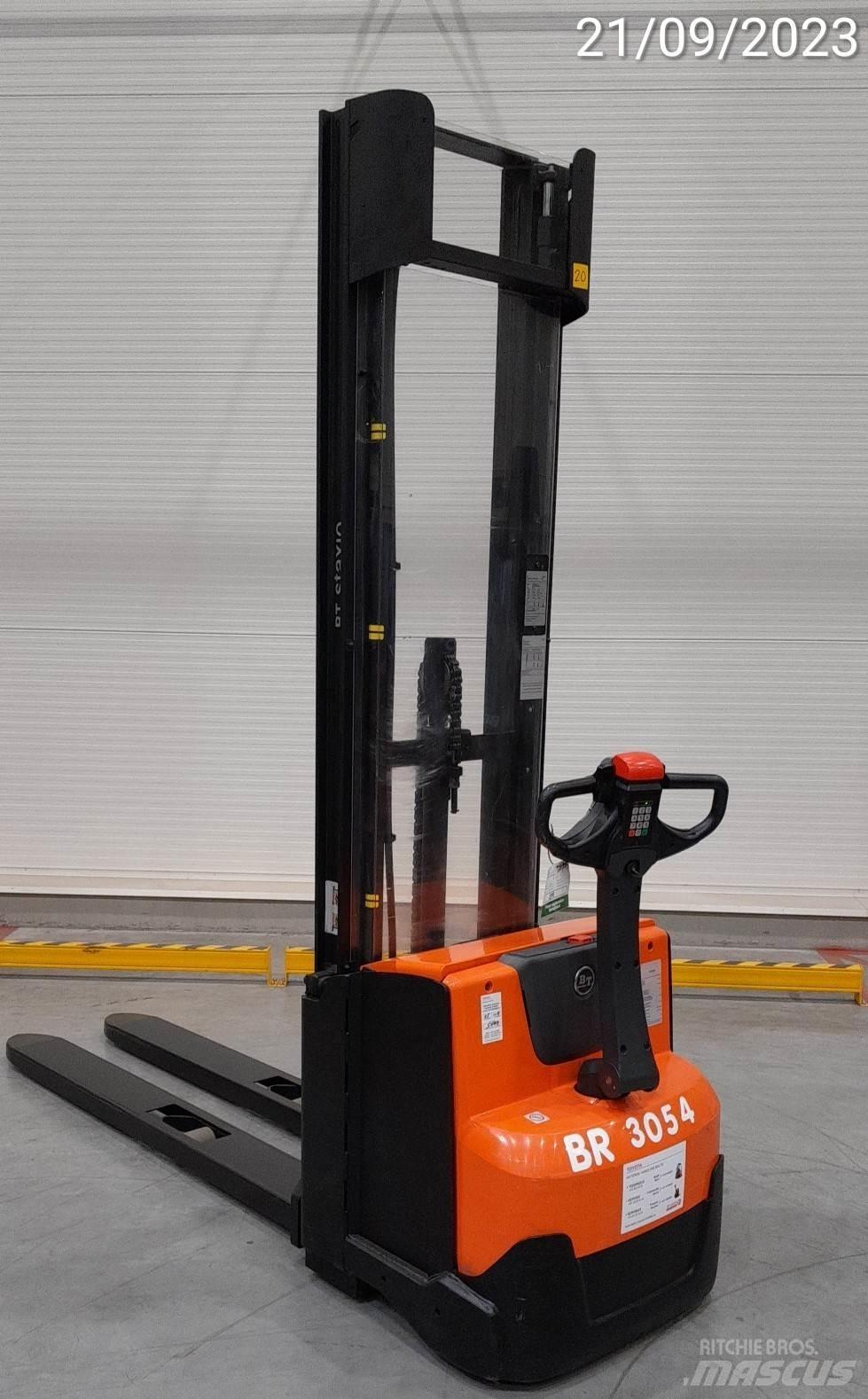 BT SWE140 Deichselstapler