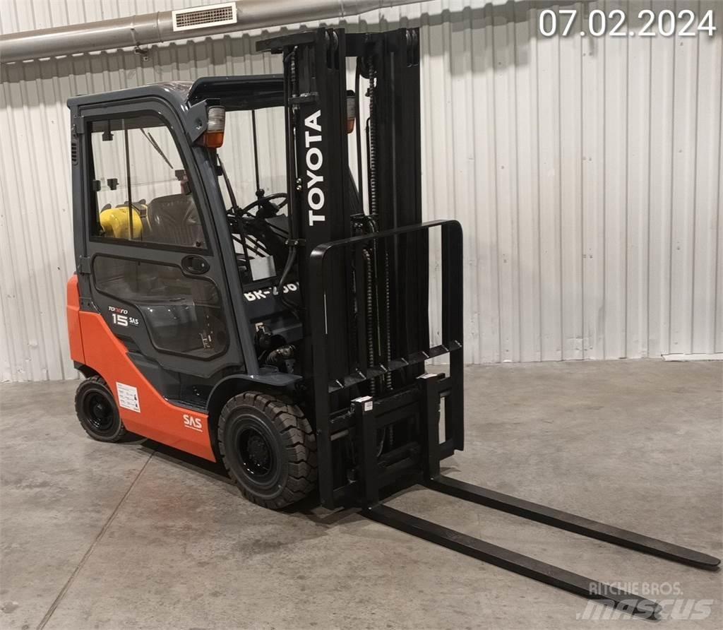Toyota 02-8FGF15 Gas Stapler