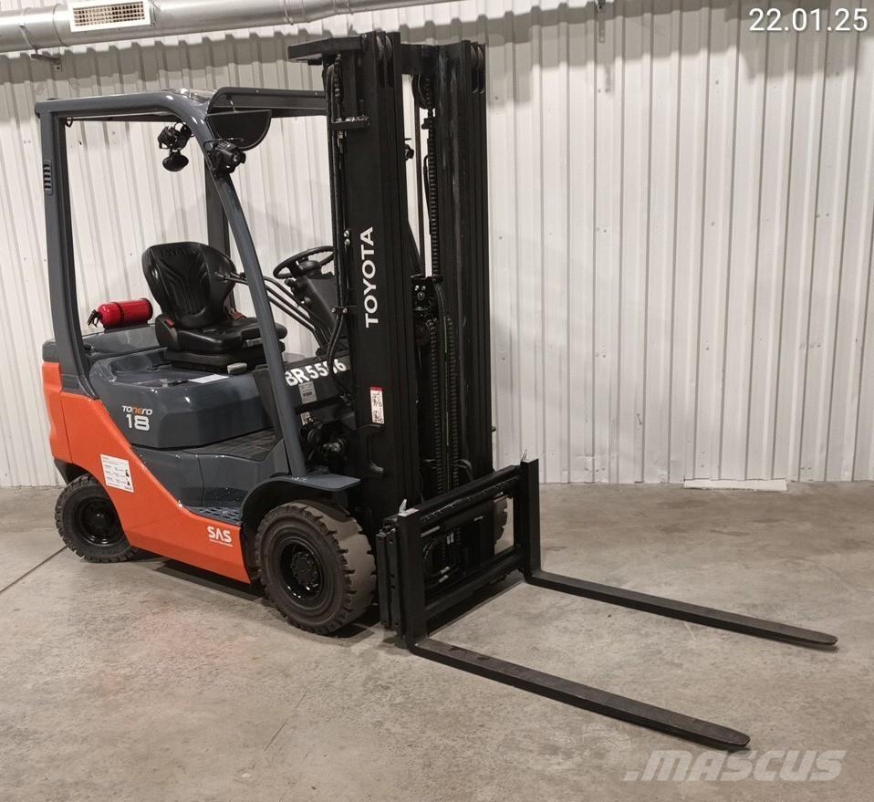 Toyota 42-8FDF18 Diesel Stapler