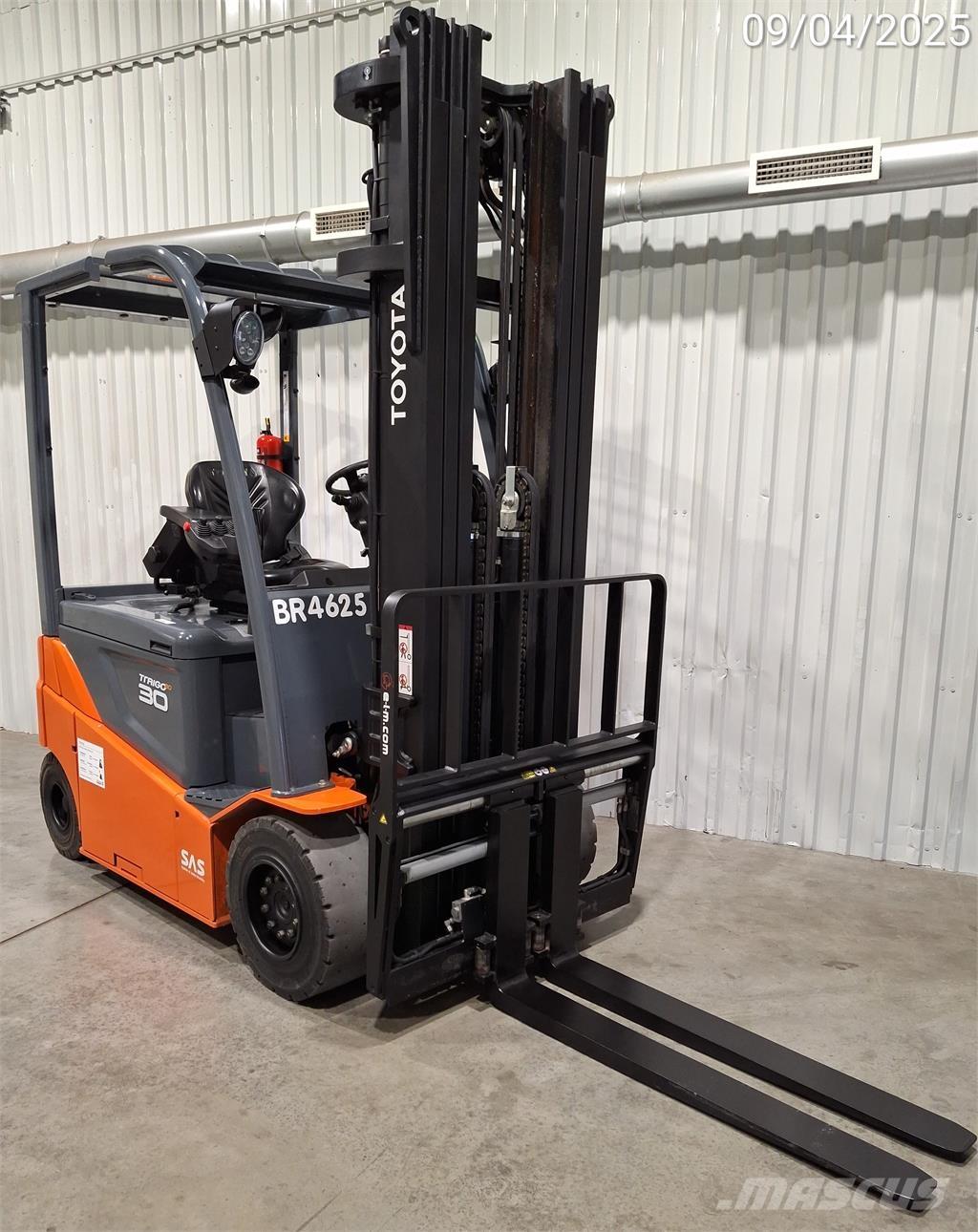 Toyota 8FBMKT30 Elektro Stapler