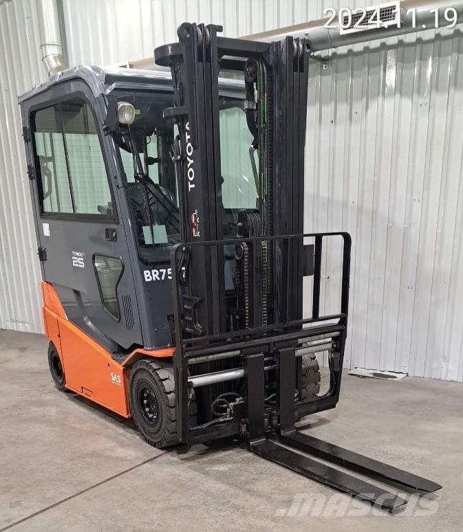 Toyota 8FBMT25 Elektro Stapler