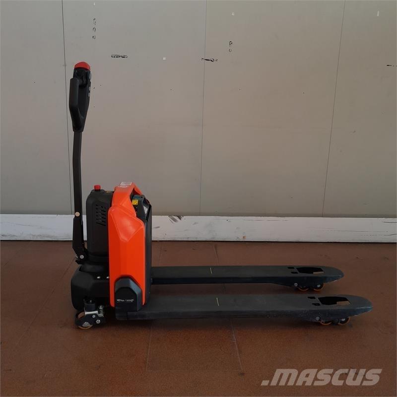 BT LHE130 Elektro Stapler