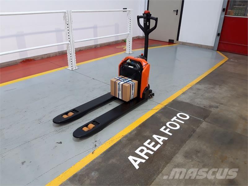 BT LHE155 Elektro Stapler