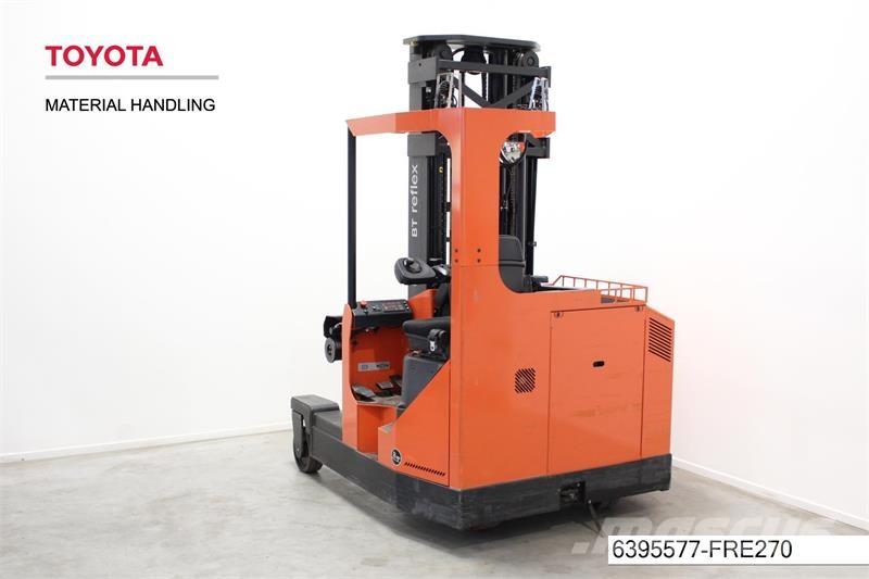 BT FRE270 Schubmaststapler