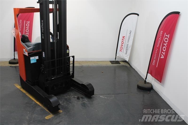 BT RRE200 Schubmaststapler