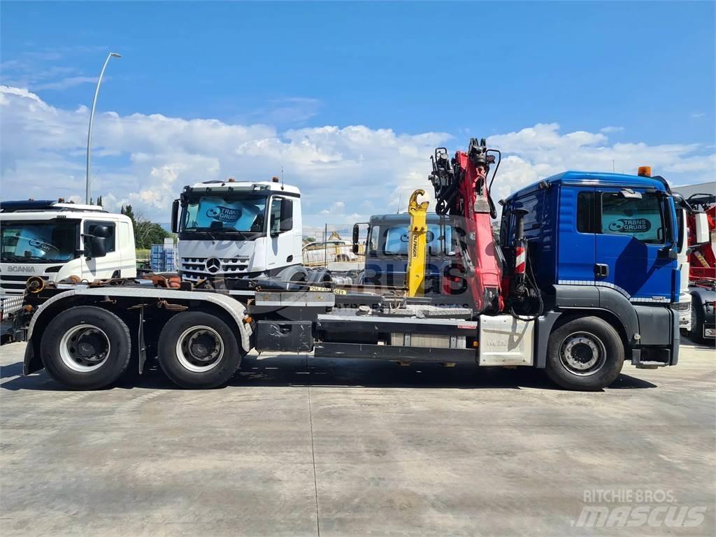 Epsilon M120Z96 Krane und Lader