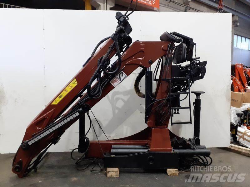 Penz 11L Krane und Lader