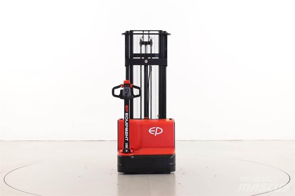 EP DS3 Deichselstapler