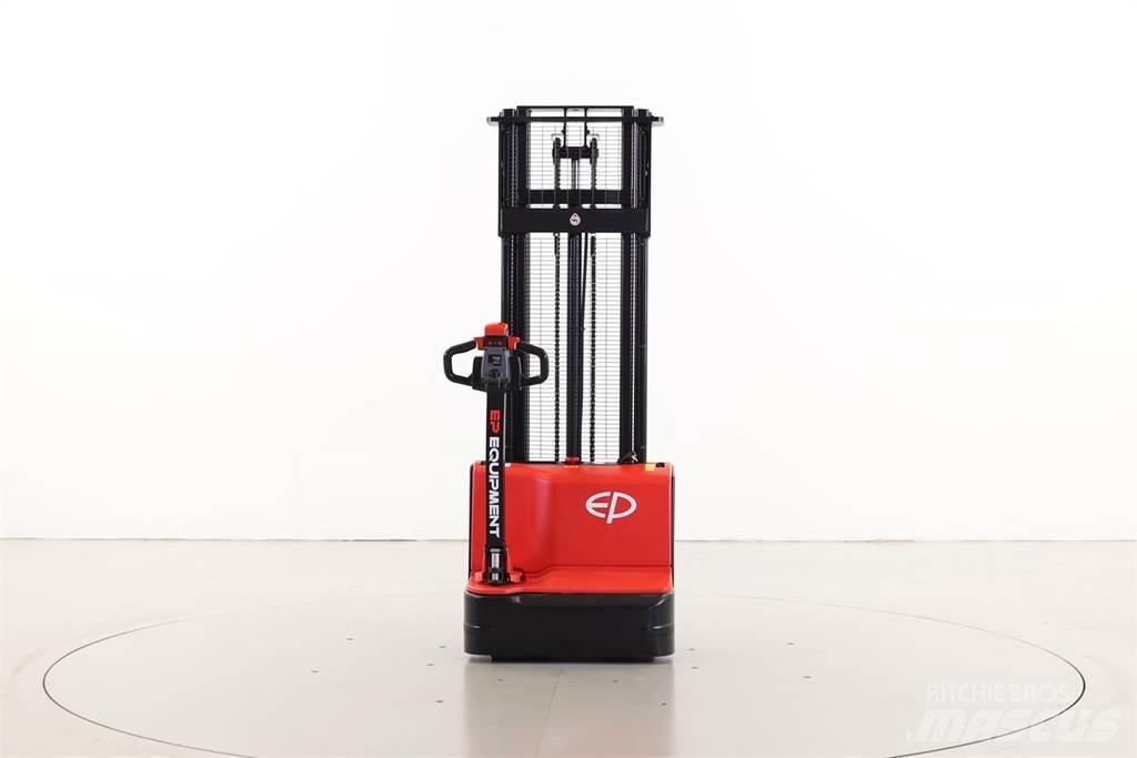 EP DS3 Deichselstapler