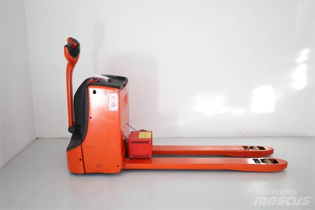 Linde T-18 Niedergabelstapler