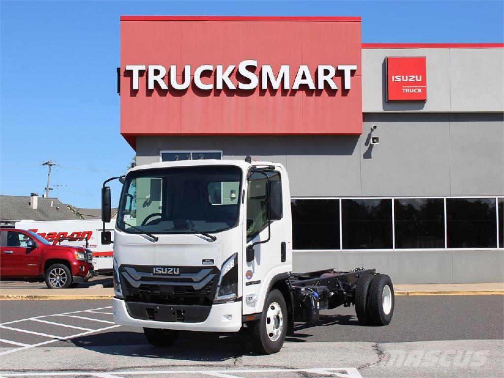 Isuzu NPR-HD Pritschenwagen/Pritschenwagen mit Seitenklappe