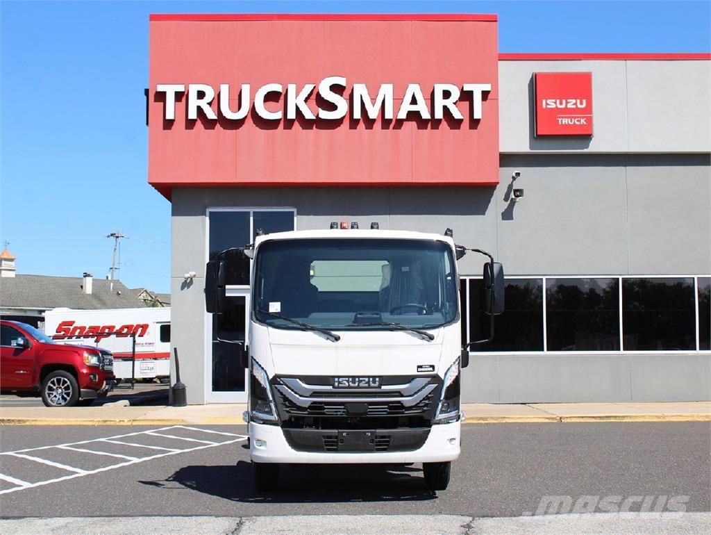 Isuzu NPR-HD Pritschenwagen/Pritschenwagen mit Seitenklappe