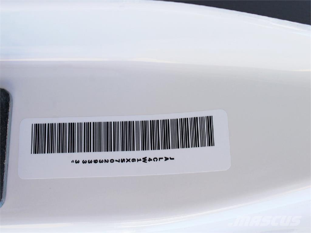 Isuzu NPR-HD Pritschenwagen/Pritschenwagen mit Seitenklappe