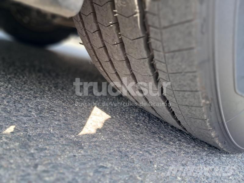 Scania R450 Sattelzugmaschinen