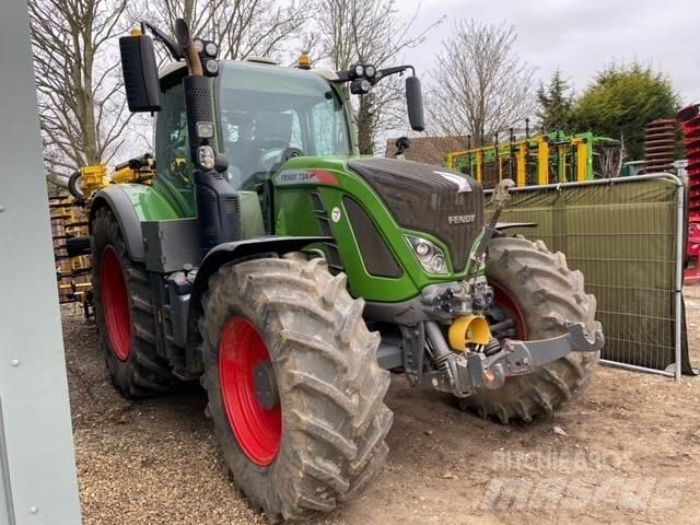 Fendt 724 DEMO Traktoren