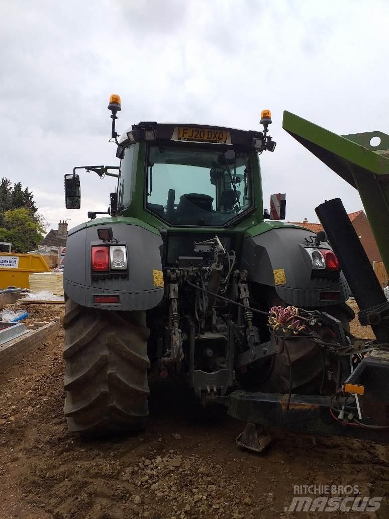 Fendt 828 VARIO Traktoren