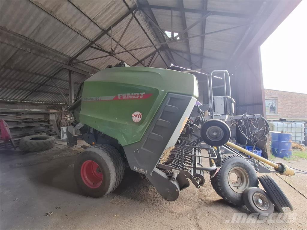 Fendt ROTANA 160V Quaderpressen