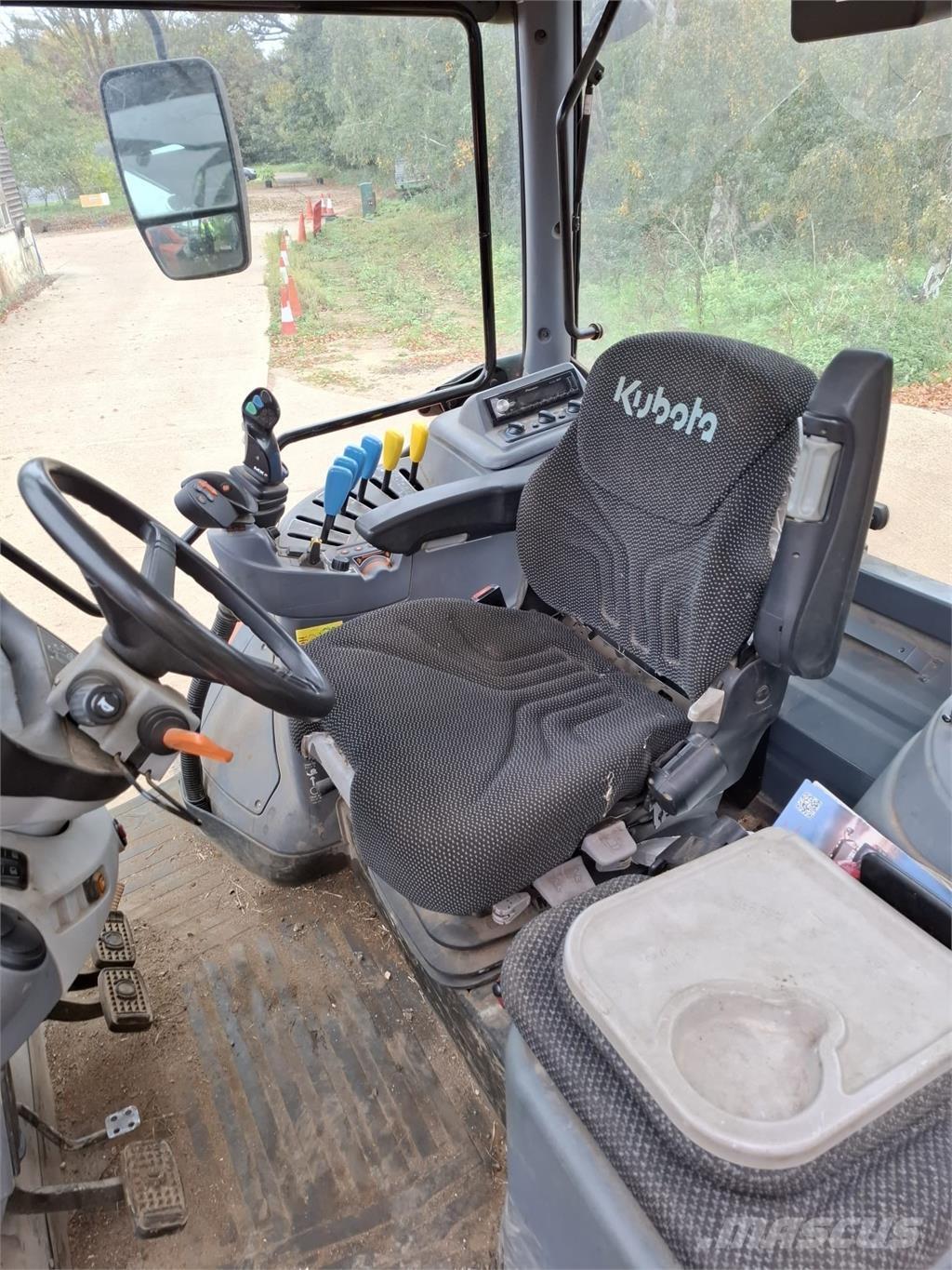 Kubota M7-152 Traktoren