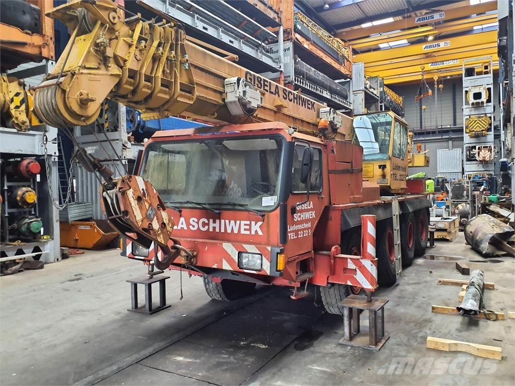 Liebherr LTM 1050 All-Terrain-Krane
