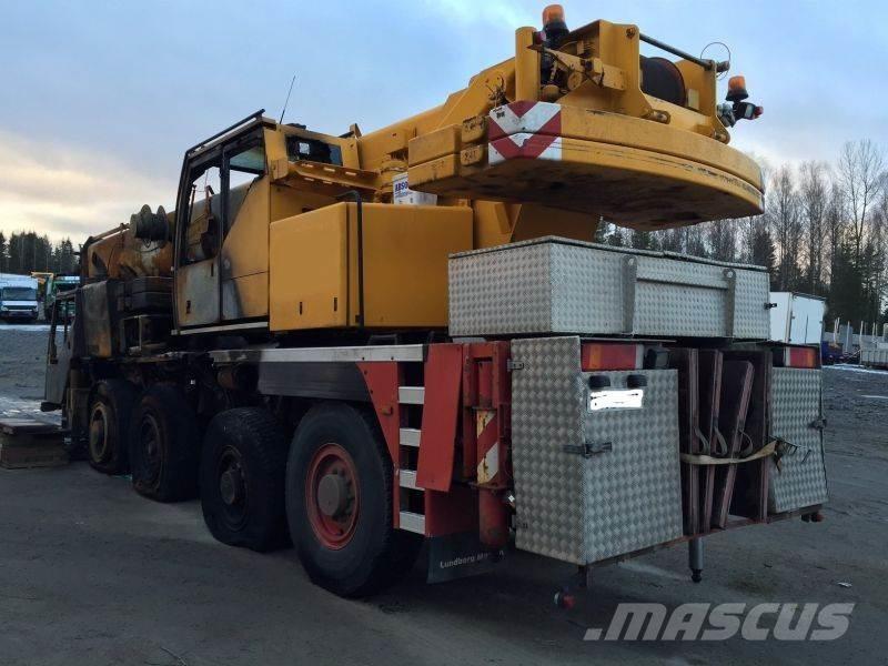 Liebherr LTM 1060-2 All-Terrain-Krane