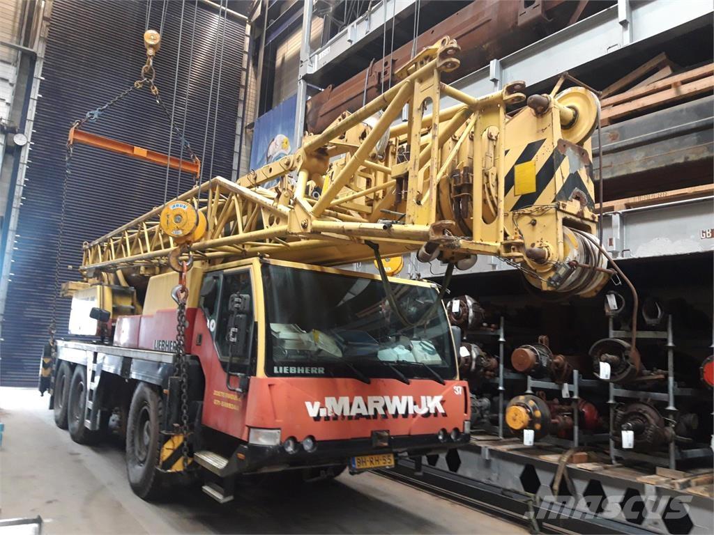 Liebherr LTM 1060-2 All-Terrain-Krane