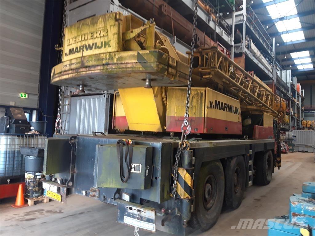 Liebherr LTM 1060-2 All-Terrain-Krane
