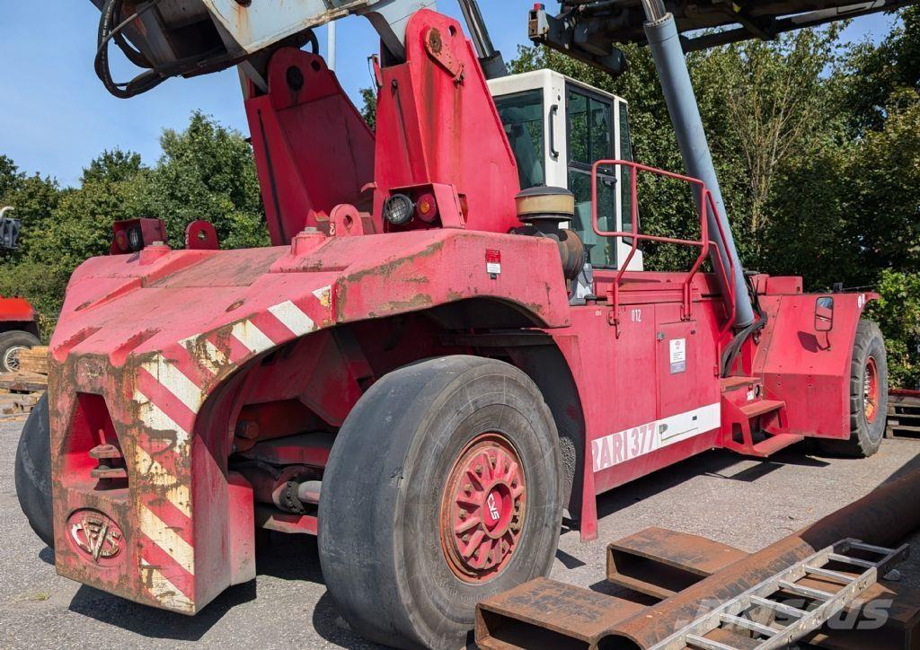 CVS Ferrari F377.5 PB Reach-Stacker