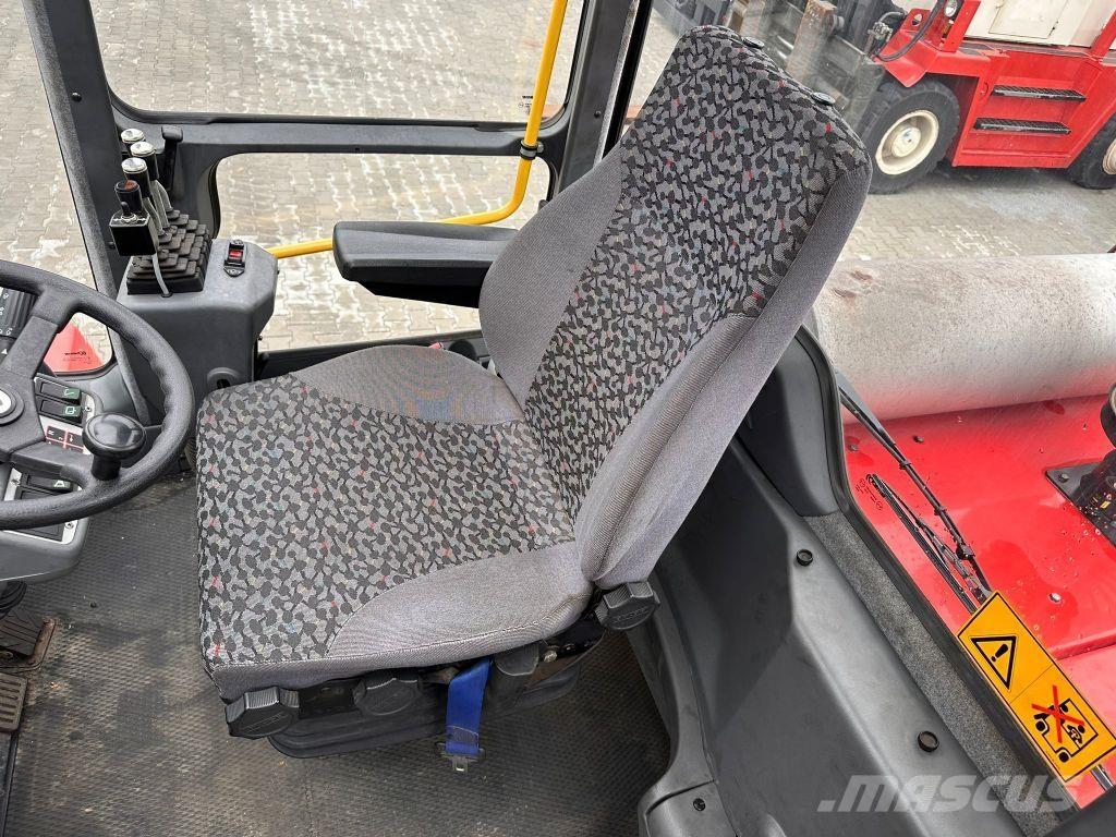 Kalmar DCD250-12LB Diesel Stapler