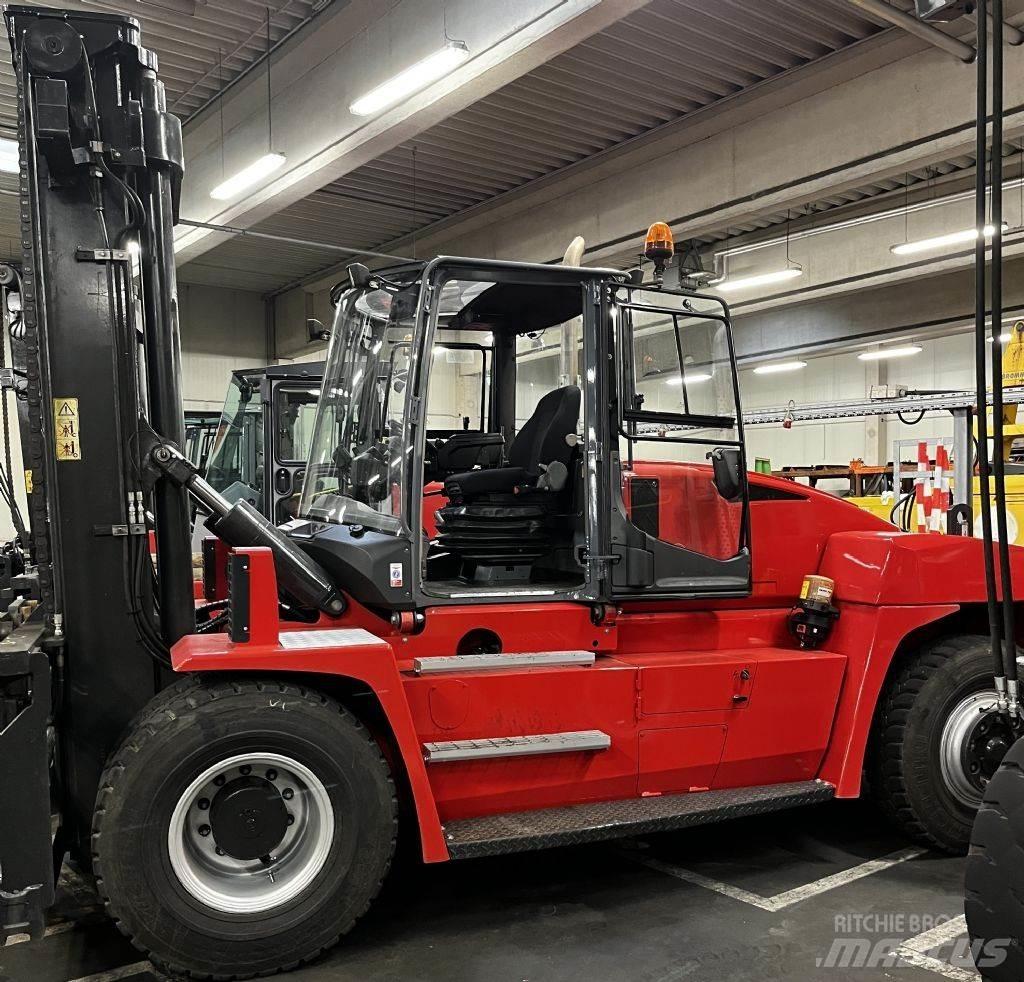Kalmar DCG120-12 Diesel Stapler