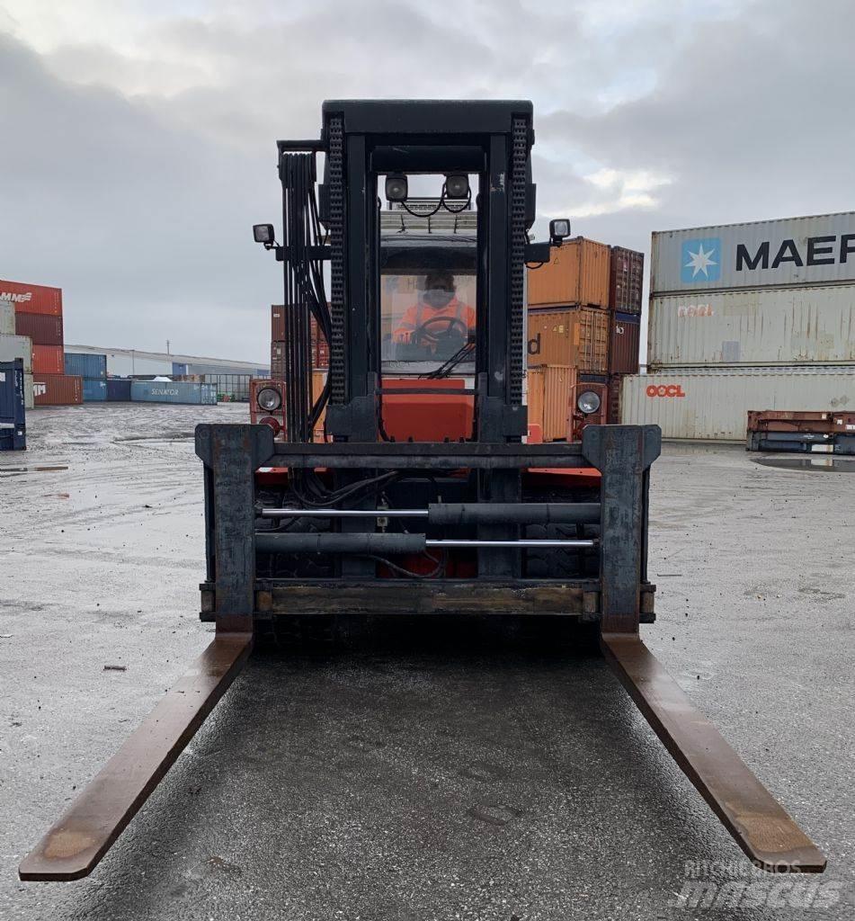 Svetruck 13,6-120-32 Diesel Stapler