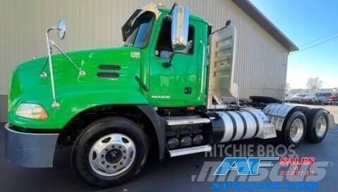Mack CXU613 Sonstige Baumaschinen