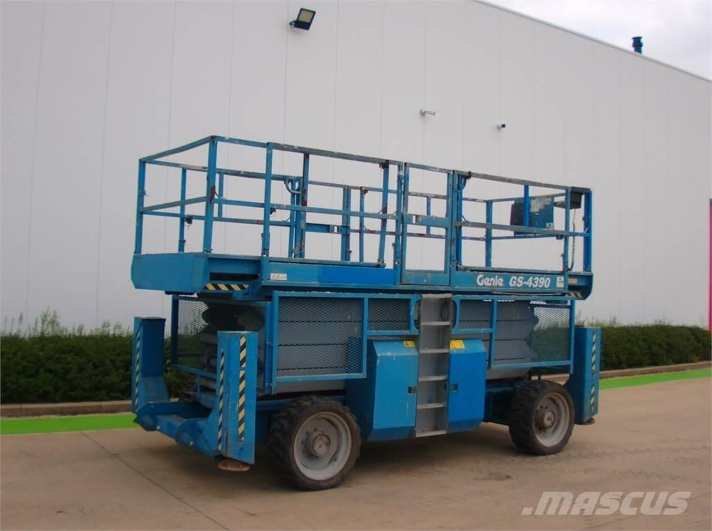Genie GS4390RT Scheren-Arbeitsbühnen