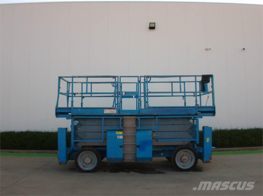 Genie GS4390RT Scheren-Arbeitsbühnen