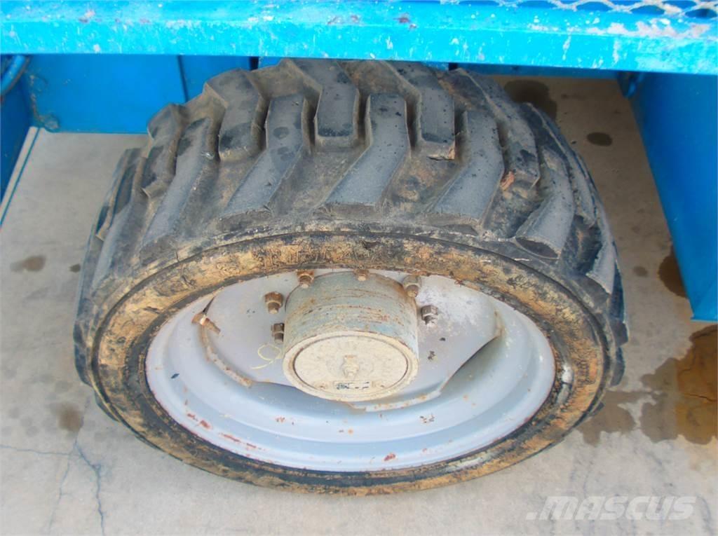 Genie GS4390RT Scheren-Arbeitsbühnen