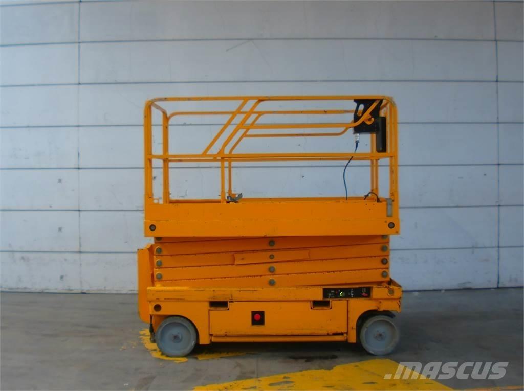 Haulotte Compact 12 Scheren-Arbeitsbühnen
