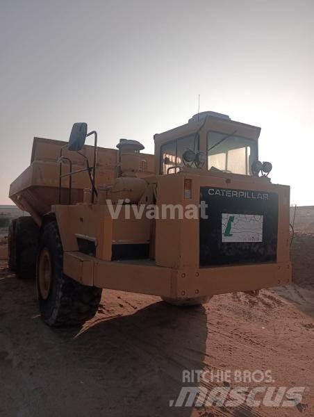 CAT D350C Dumper - Knickgelenk