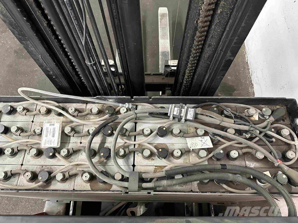 BT RRE 140 - TRIPLEX 9 m Schubmaststapler