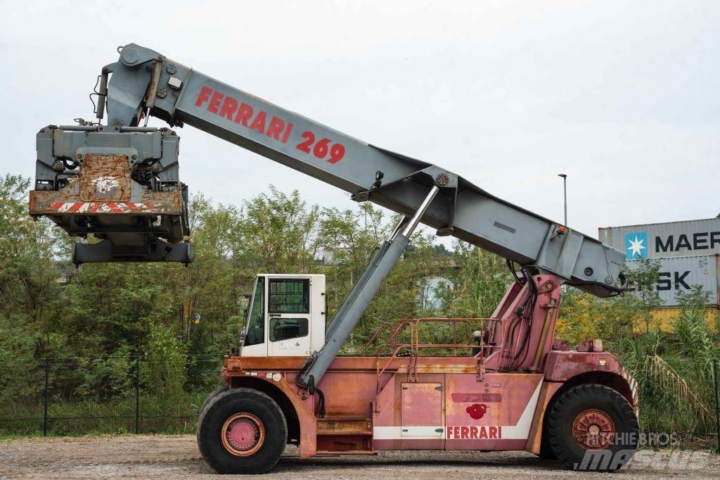 CVS Ferrari F269.5 Reach-Stacker