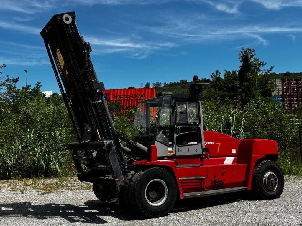Kalmar DCE 160-12 Diesel Stapler
