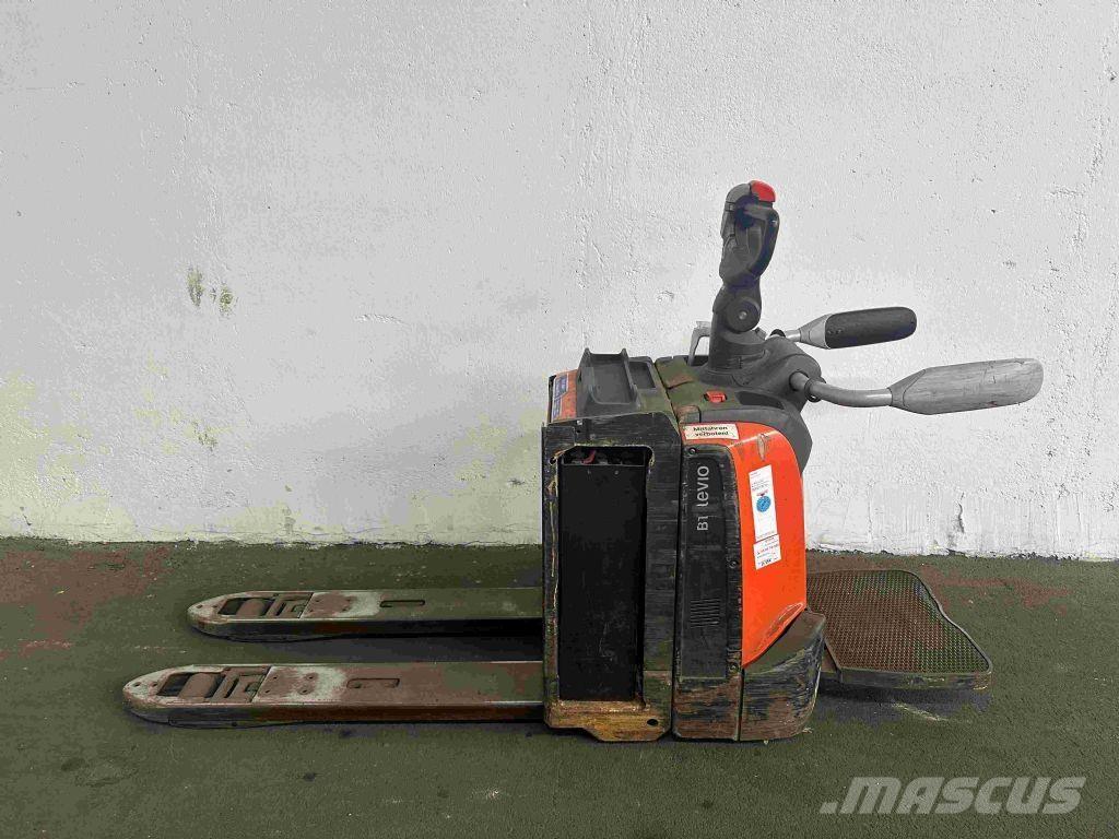 Toyota LPE 200 Niedergabelstapler