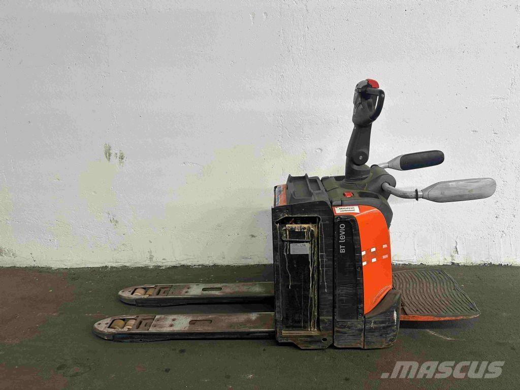 Toyota LPE 200 Niedergabelstapler